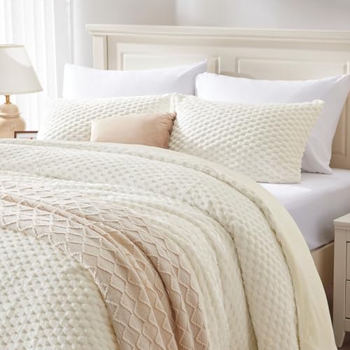 BEDELITE Fluffy Queen Comforter Set - Beige Fleece Soft Comforter for Queen Size Bed. Luxury Warm Bedding Set for Winter. Fuzzy Bed Set 3 Pieces (1 Comforter. 2 Pillowcases)