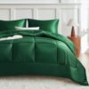 MR&HM Queen Comforter Set Dark Green. Reversible Satin Microfiber Comforter Set for All Seasons. 3 Pieces Non-Slip Silky Soft Bedding Sets with 1 Comforter (90x90) and 2 Pillowcases (20x26)