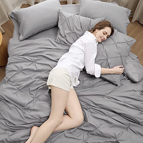 Bedsure Queen Comforter Set Grey - Bed in a Bag Queen Size 7 Pieces. GentleSoft™ Pintuck Bed Set Gift for Family. Pinch Pleat Grey Comforter with Sheets. Pillowcases & Shams