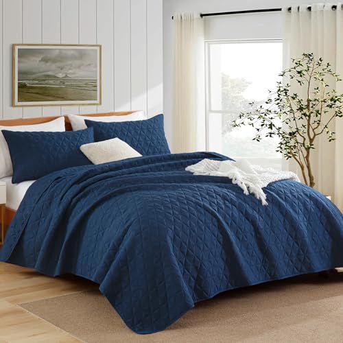 DJY Oversized California Cal King Size Quilt Bedding Sets with Pillow Shams. Navy Blue Lightweight Soft Bedspread Coverlet Bed Cover. All Season Spring Summer. 3 Pieces. 112 X104 inches