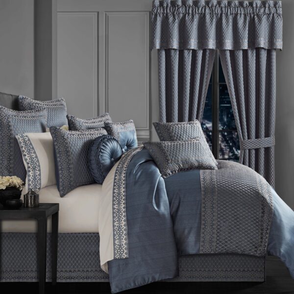 Leah Blue 4-Piece Comforter Set