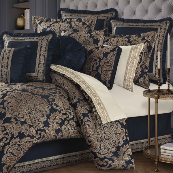 Monte Carlo Navy 4 Piece Comforter Set