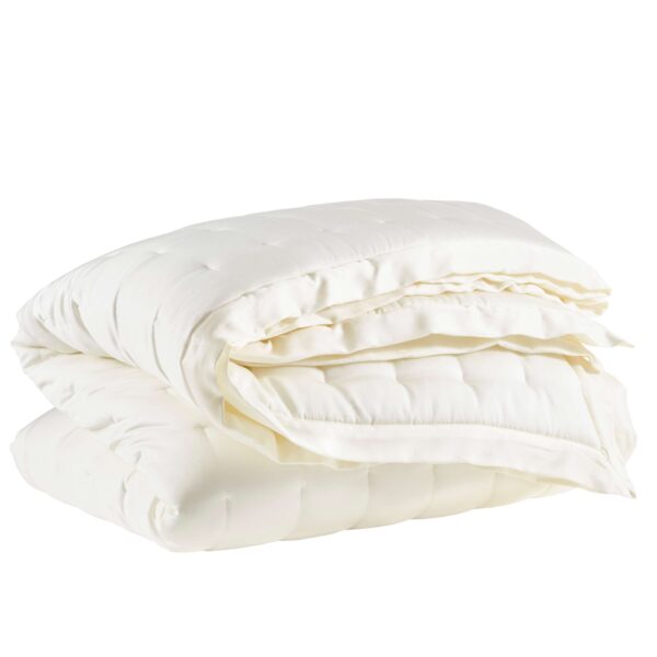 Silken Solid Puff Comforter
