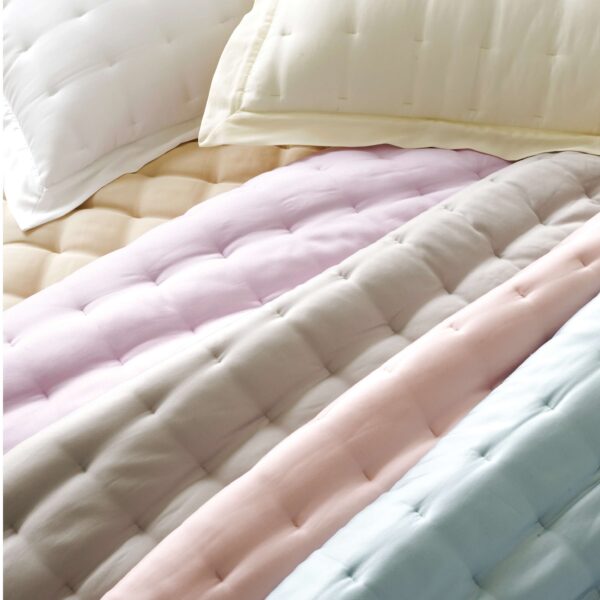 Silken Solid Puff Comforter