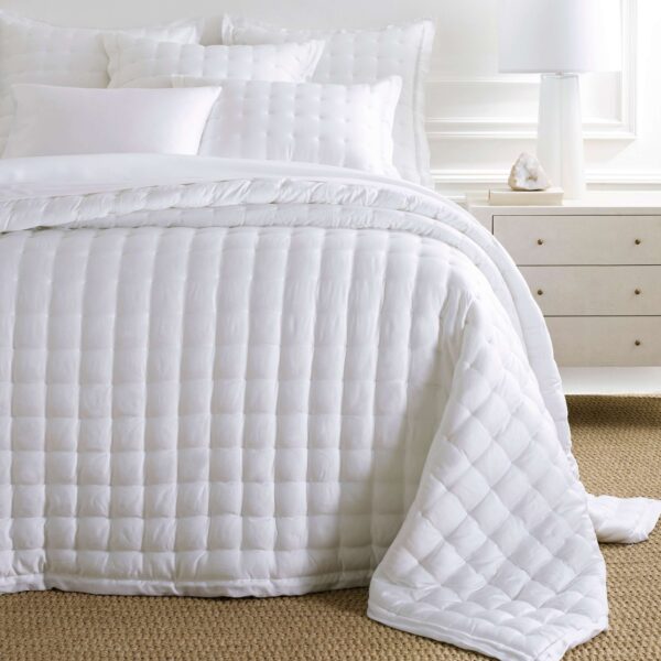 Silken Solid Puff Comforter