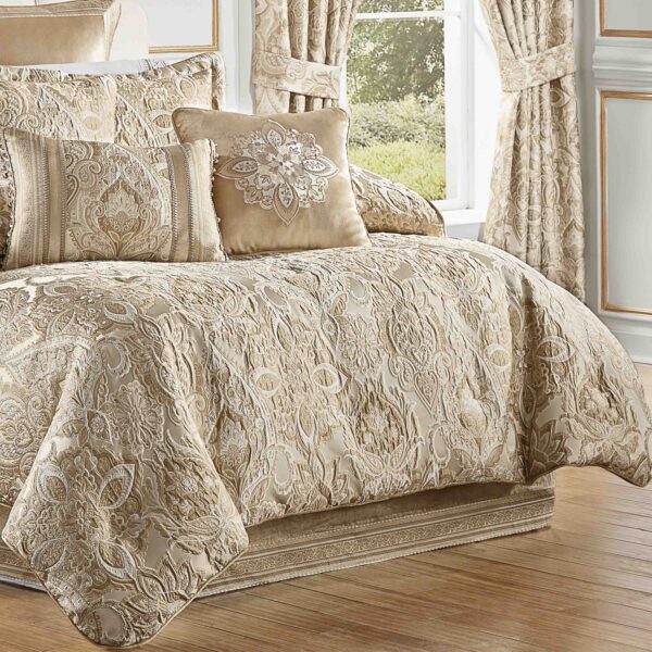 Sandstone Beige 4-Piece Comforter Set